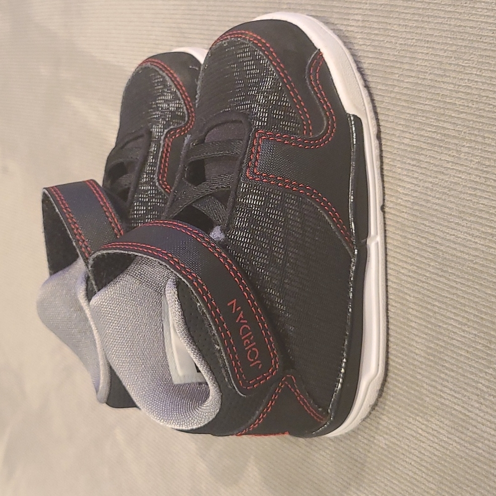 Jordan's size 6